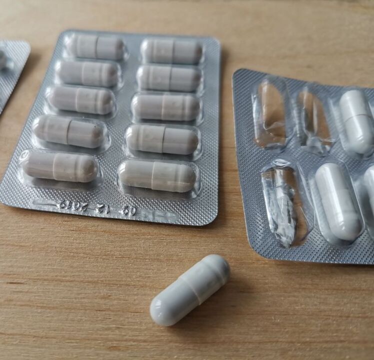 Prostamin-Kapseln sind in einer Blisterpackung verpackt. 