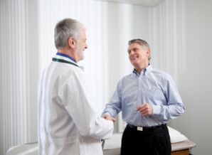 Arzt und Patient zufrieden Prostatitis geheilt